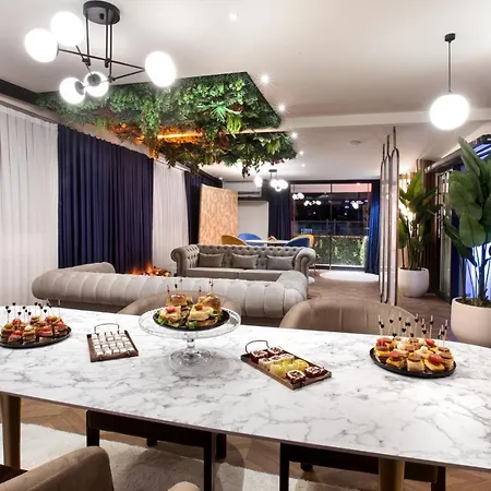 والتون جاردنز بيرا