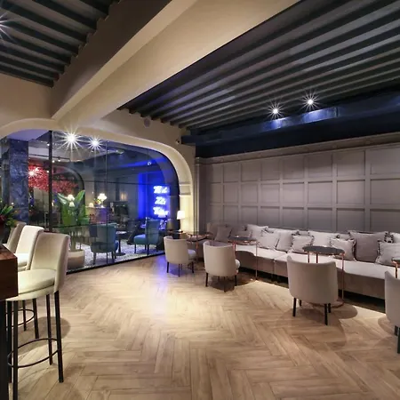 Walton Gardens Pera 4*