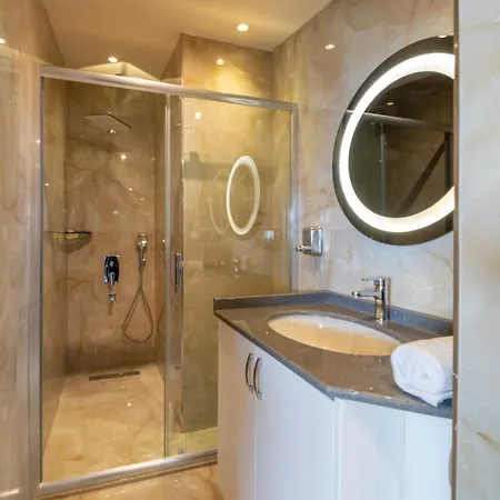 Walton Gardens Pera 4* Istanbulská provincie