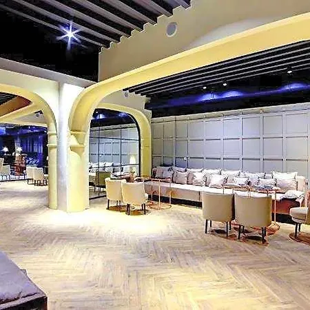 Walton Gardens Pera Lejlighedshotel 4*
