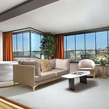 Lejlighedshotel Walton Gardens Pera 4*
