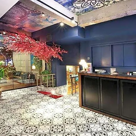 Lejlighedshotel Walton Gardens Pera 4*