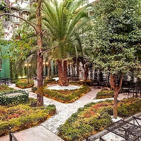 Walton Gardens Pera Lejlighedshotel 4*