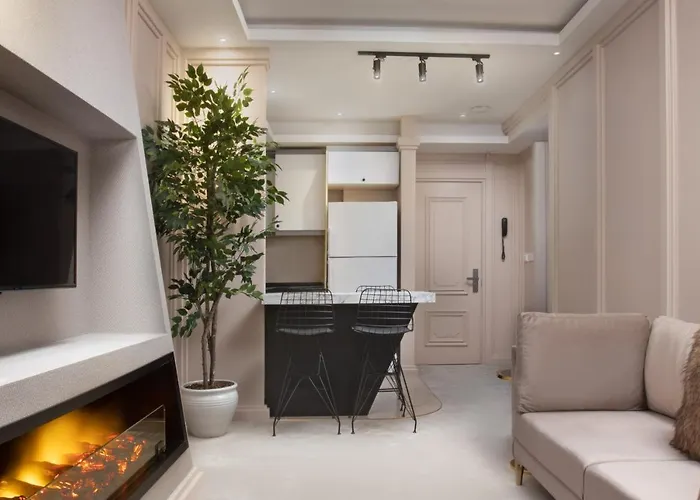 Lejlighedshotel Walton Gardens Pera 4*