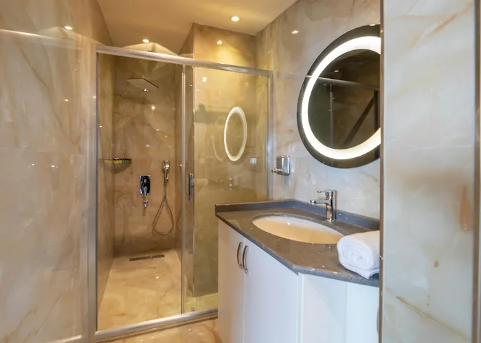 Walton Gardens Pera 4* Istanbul