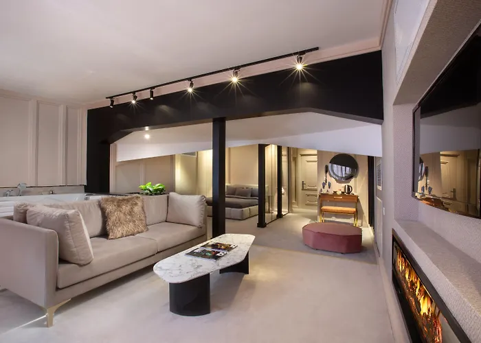 Walton Gardens Pera Istanbul