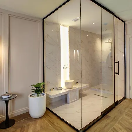 מלון דירות Walton Gardens Pera 4*