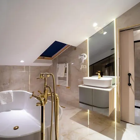 Walton Gardens Pera 4* Istambul