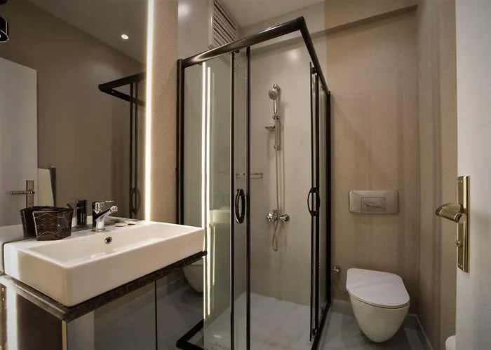 Walton Gardens Pera Aparthotel