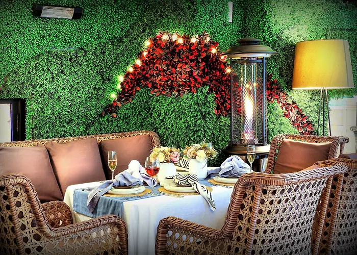 Walton Gardens Pera 4*