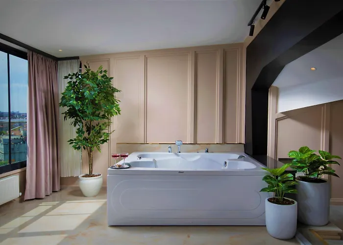 Walton Gardens Pera 4* Istanboel