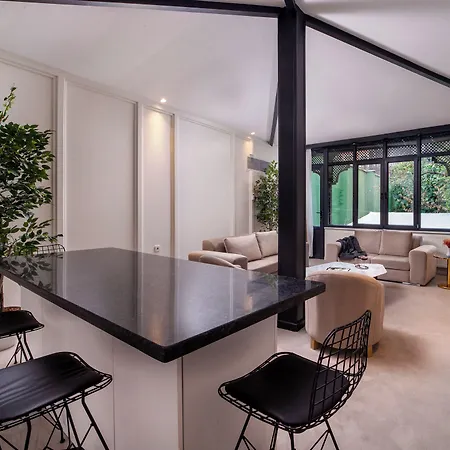 Walton Gardens Pera 4*