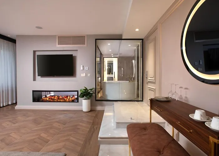 Walton Gardens Pera מלון דירות 4*